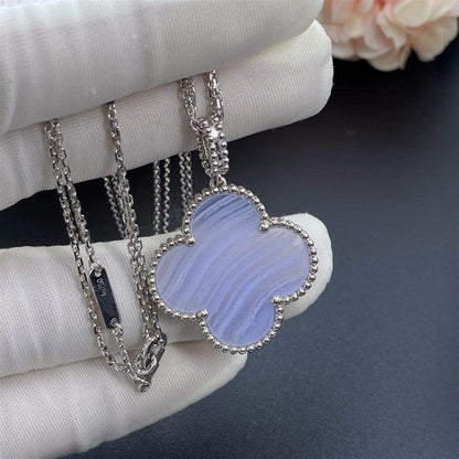 [Vellora Opalyn]CLOVER SILVER CHALCEDONY BIG CLOVER NECKLACE