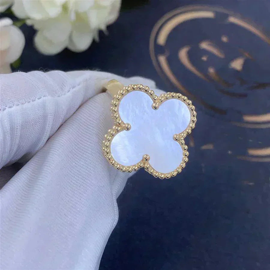 [Vellora Opalyn]CLOVER WHITE MOP RING