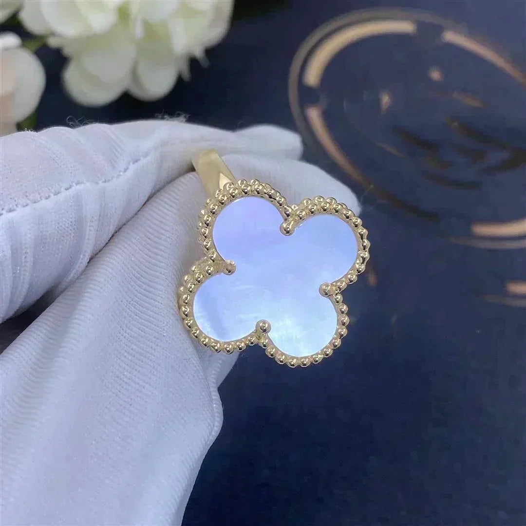 [Vellora Opalyn]CLOVER WHITE MOP RING