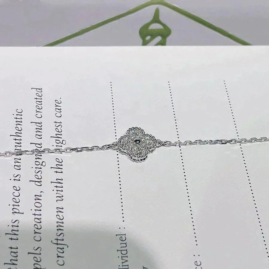[Vellora Opalyn]CLOVER  SINGLE FLOWER BRACELET SILVER