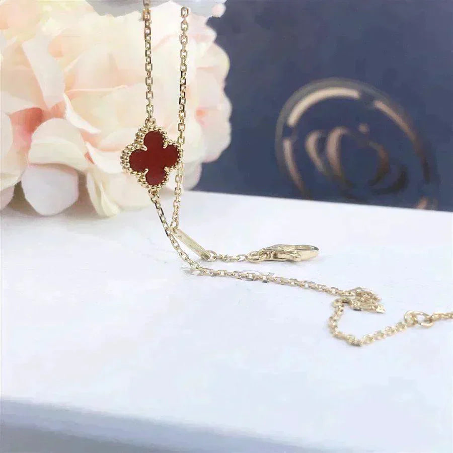 [Vellora Opalyn]CLOVER  CARNELIAN SINGLE FLOWER BRACELET