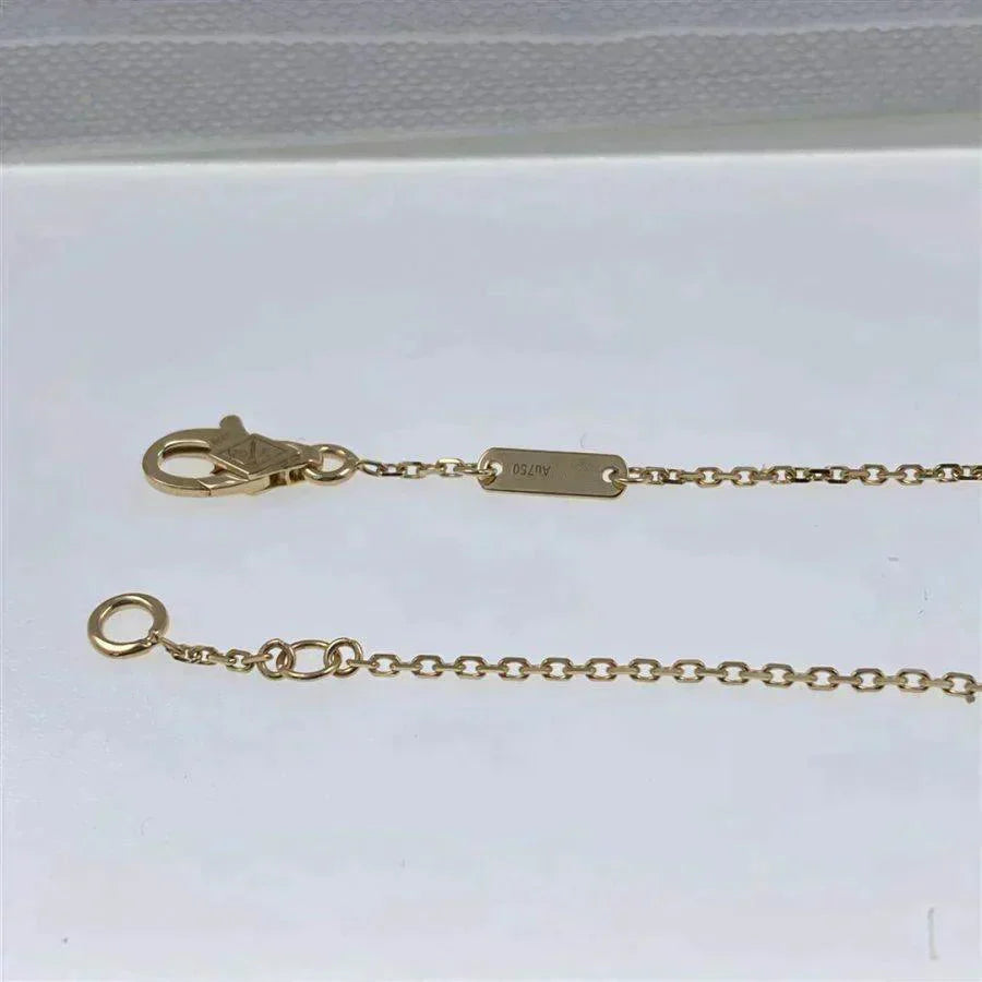 [Vellora Opalyn]CLOVER  CARNELIAN SINGLE FLOWER BRACELET
