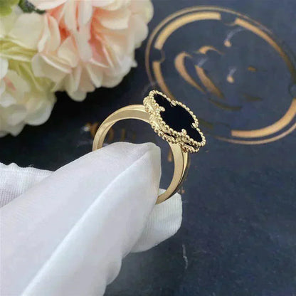 [Vellora Opalyn]CLOVER ONYX RING