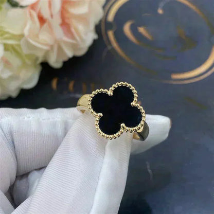 [Vellora Opalyn]CLOVER ONYX RING