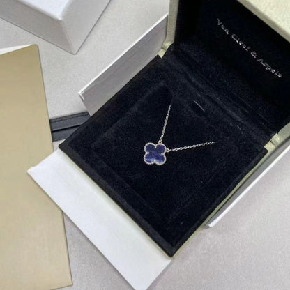 [Vellora Opalyn]CLOVER 15MM PIETERSITE NECKLACE SILVER