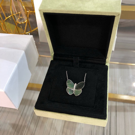 [Vellora Opalyn]LARGE BUTTERFLY SILVER PENDANT DIAMOND NECKLACE