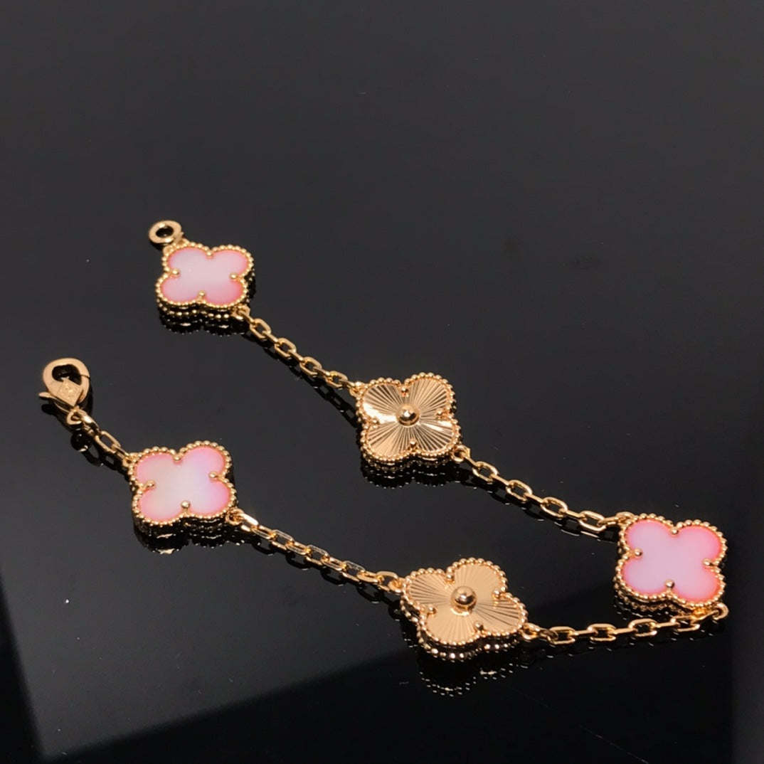 [Vellora Opalyn]CLOVER BRACELET 5 MOTIF PINK AND PINK GOLD