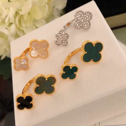[Vellora Opalyn]CLOVER BETWEEN THE FINGER RING
