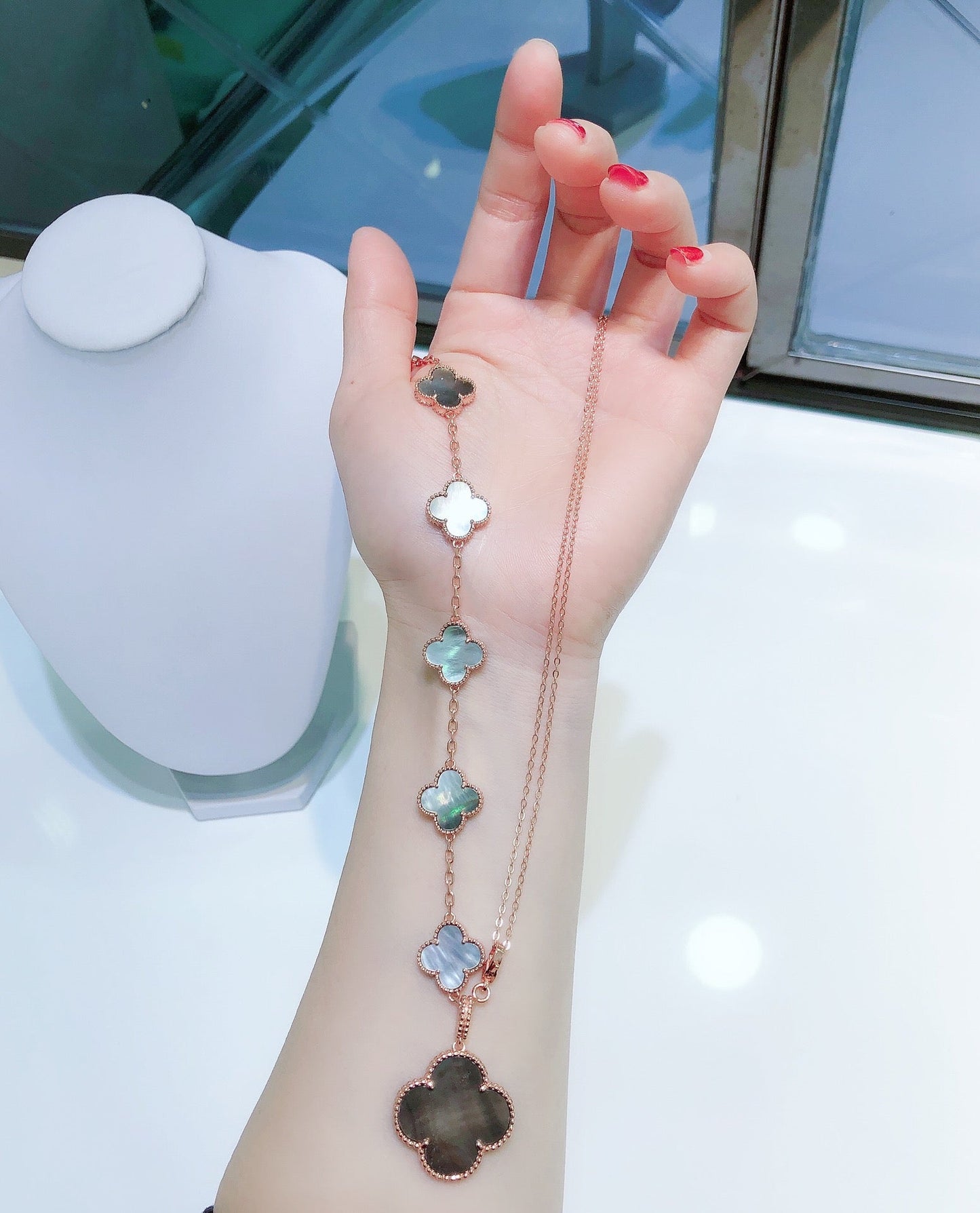 [Vellora Opalyn]COMBINED BRACELET 5 MOTIFS AND NECKLACE DARK MOP ROSE GOLD