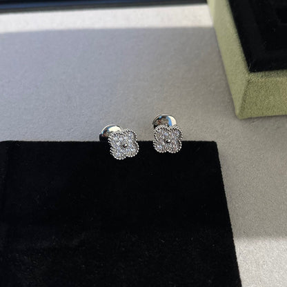 [Vellora Opalyn]CLOVER MINI DIAMOND STUD EARRINGS