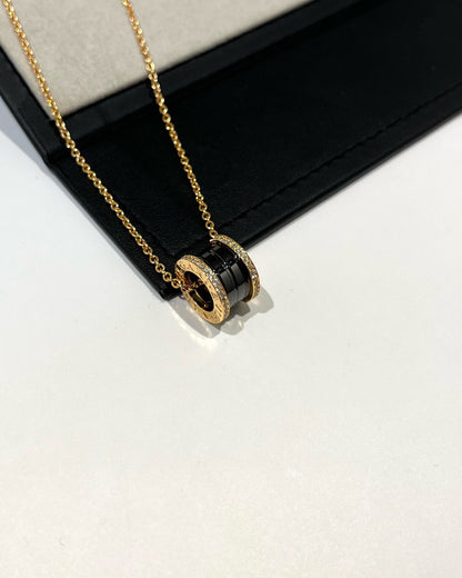 [Vellora Opalyn]ZERO 1 BLACK CERAMIC DIAMOND PINK GOLD NECKLACE
