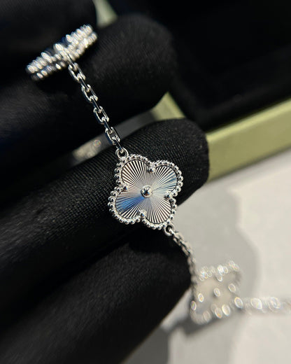 [Vellora Opalyn]CLOVER SILVER 5 MOTIFS BRACELET