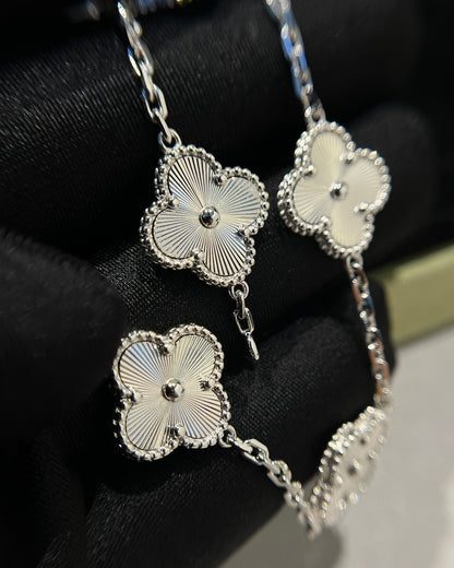 [Vellora Opalyn]CLOVER SILVER 5 MOTIFS BRACELET